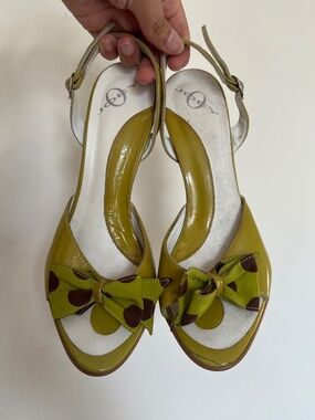 Joey O patent leather heels